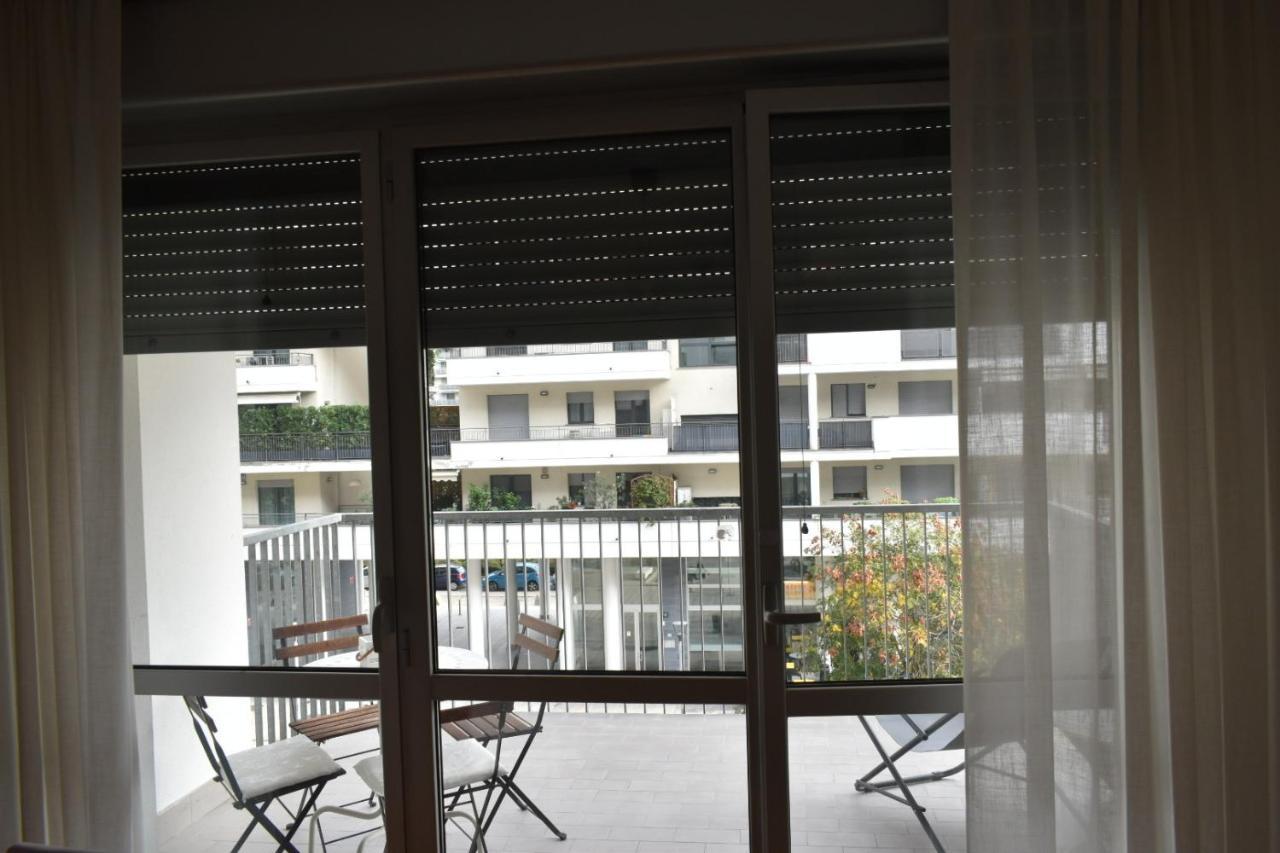 House Promenade Santa Giulia Leilighet Milano Eksteriør bilde