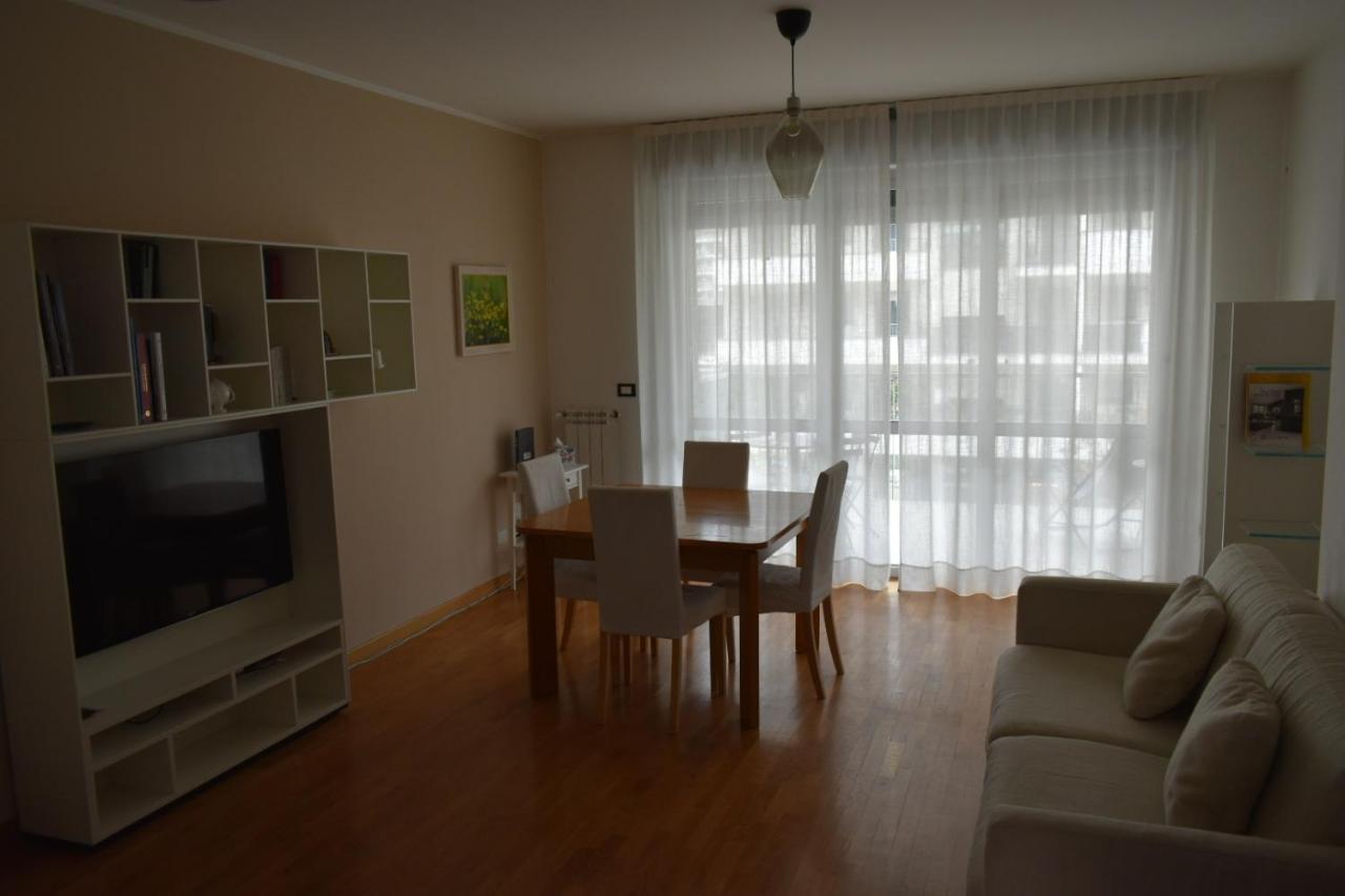 House Promenade Santa Giulia Leilighet Milano Eksteriør bilde